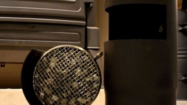 Unieke uitvinding zorgt voor nagenoeg geurloos hout stoken