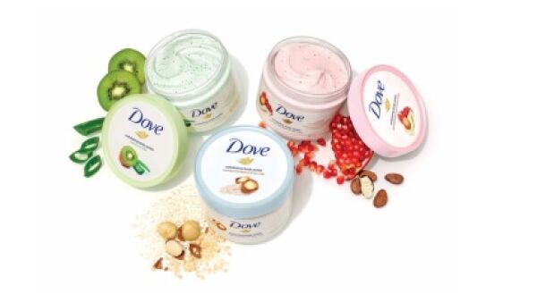 Drie heerlijke nieuwe Exfoliërende Shower Scrubs van Dove