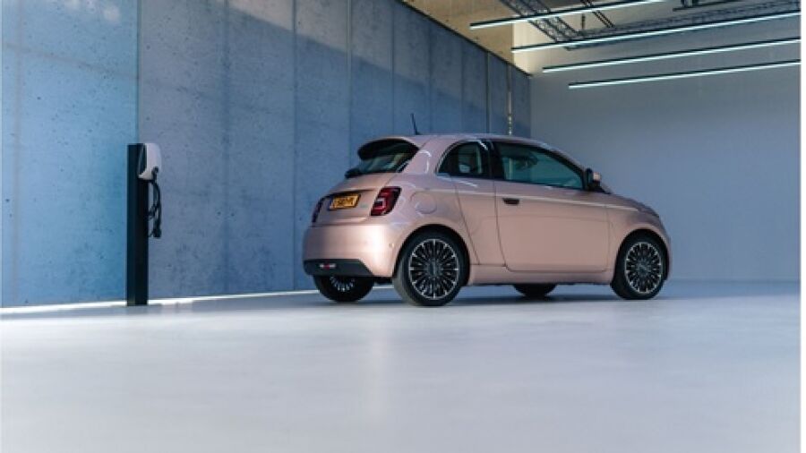 Fiat 500E elektrische auto van het jaar 2022