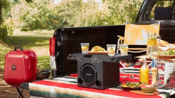 De ideale partyspeaker voor buiten