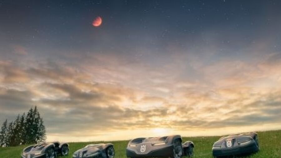 Grasmaaiers zingen Happy Birthday