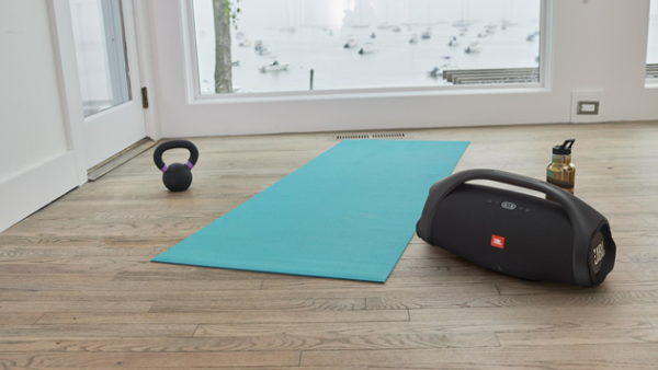 Harder geluid, diepere bas:  De JBL Boombox 2 rockt 24 uur lang met je mee!