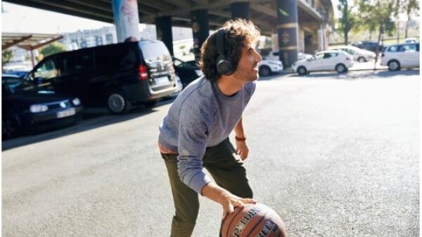 Maak indruk met de nieuwe JBL LIVE hoofdtelefoons