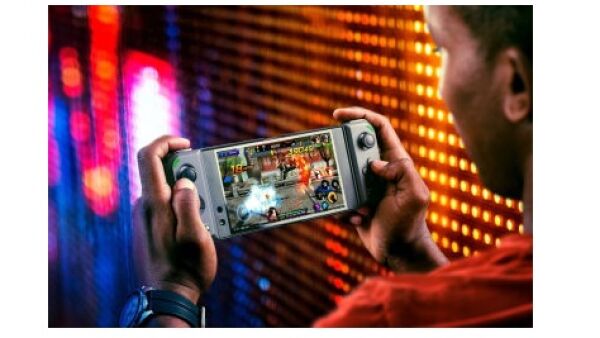 Geen vingers meer in beeld dankzij Razer Junglecat