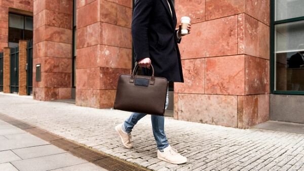 Travelteq komt terug als slimme traceerbare tas met draadloze oplaadfunctie