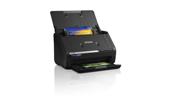 Scan tot 30 foto’s in 30 seconden met de nieuwe Epson FastFoto-scanner