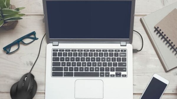 Ergonomisch ontworpen, verticale linkshandige muis