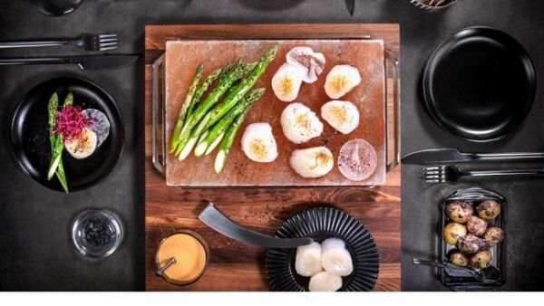 Himalaya zoutsteen van AEG geeft een nieuwe dimensie aan het kruiden van eten