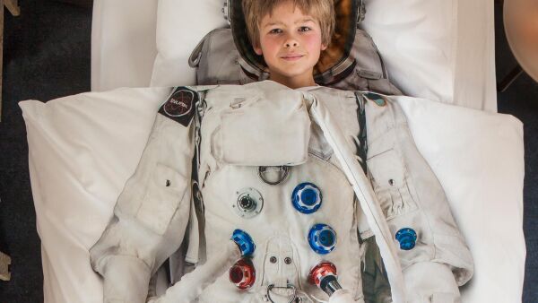 Voel de zwaartekracht afnemen met een astronauten dekbed