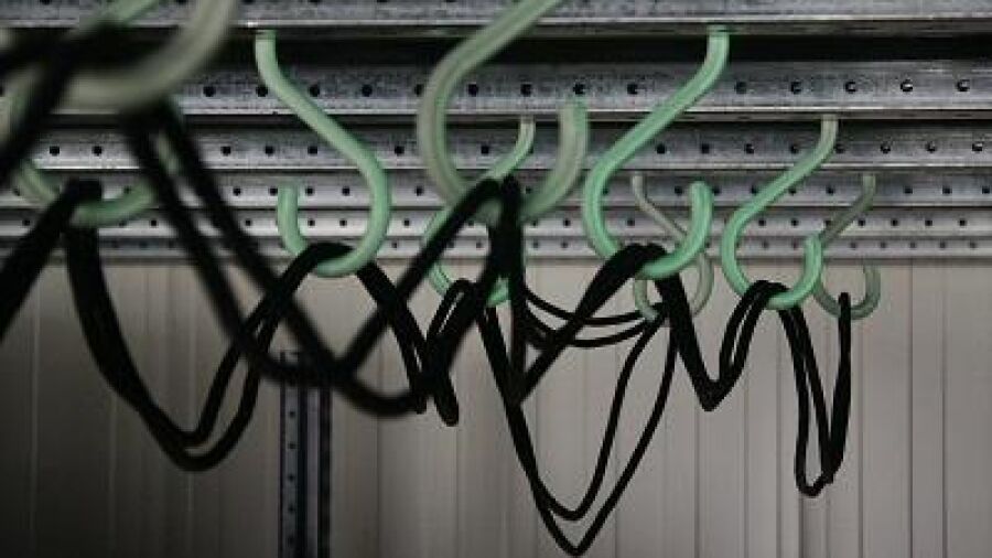 Opgeruimde werkvloer met Cablesave