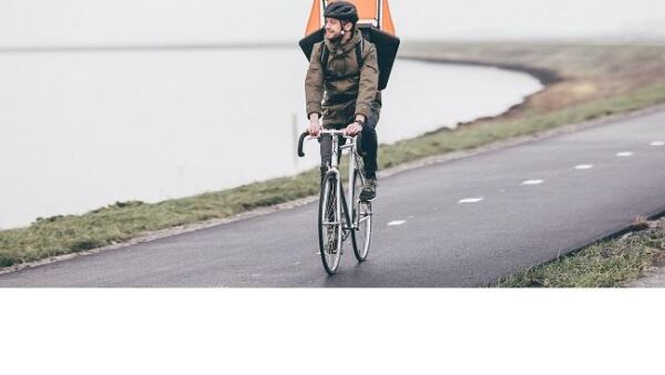 Eneco introduceert innovatieve Windrugzak om sneller te kunnen fietseníæ