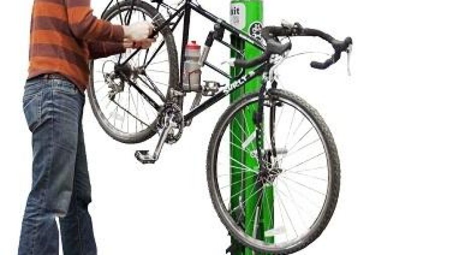 Falco introduceert fietsreparatie paal FixIt