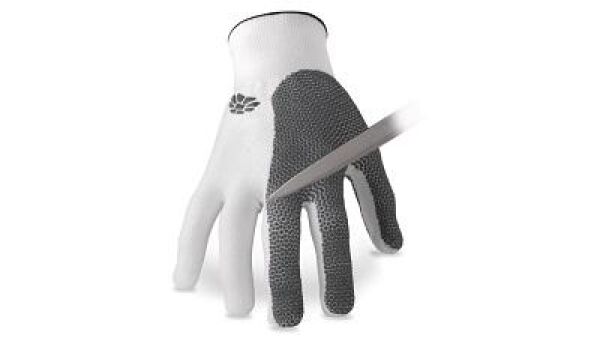 Veilig werken in de vleesverwerkende industrie met HexArmor NXT handschoenen
