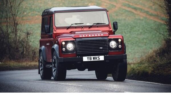 Land Rover lanceert Defender Works V8 ter ere van 70e verjaardagsfeest