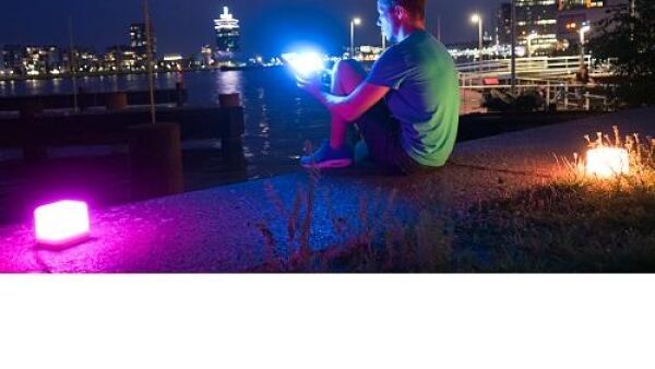 Geen draden, geen knoppen, geen app: wel overal sfeerverlichting onderweg