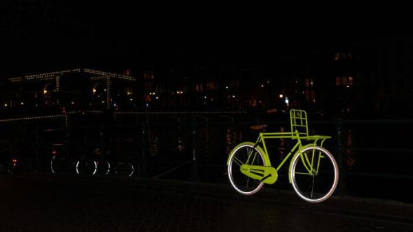 Introductie eerste reflecterende fiets