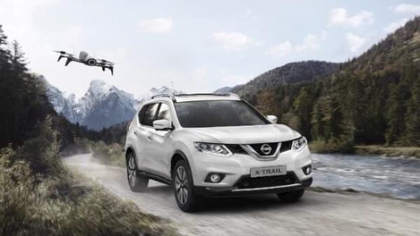 Nissan X TRAIL X Scape topversie met drone voor foto s en video s