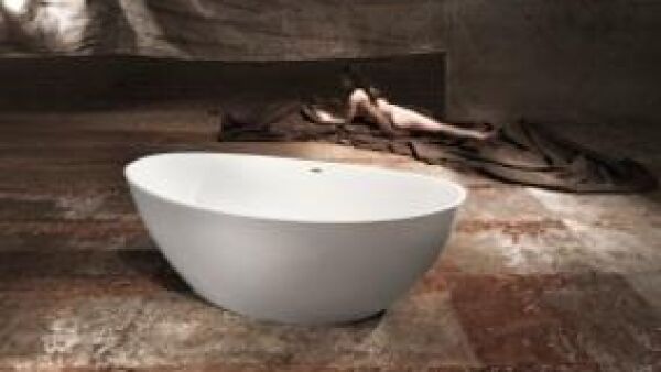 Exclusieve vrijstaande baden en wastafels van debutant Tortu