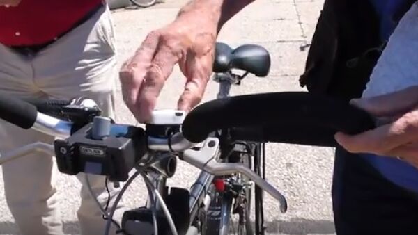 Slimme fietsbel moet verkeersveiligheid senioren verbeteren