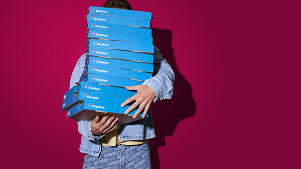 Domino’s brengt Eerste Hulp Bij Craving naar Lowlands