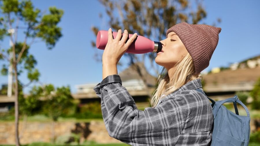 Waarom iedereen zo goed klikt met deze drinkfles