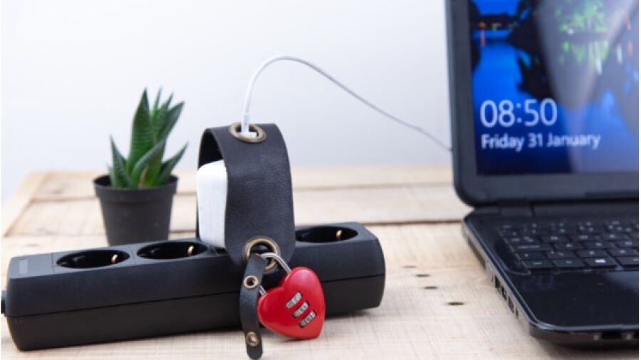 Nieuw product gaat diefstal van telefoon en laptop opladers tegen