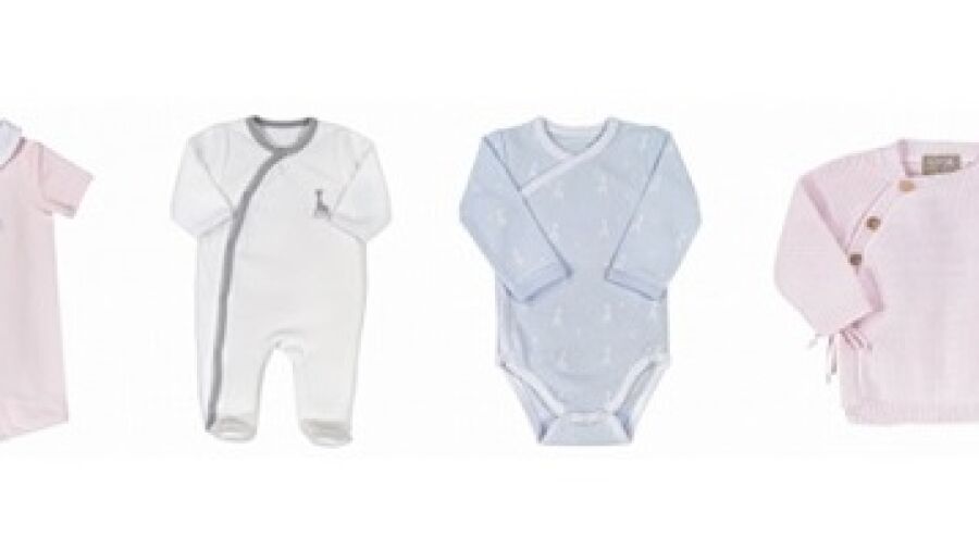 Sophie de giraf introduceert babykledinglijn