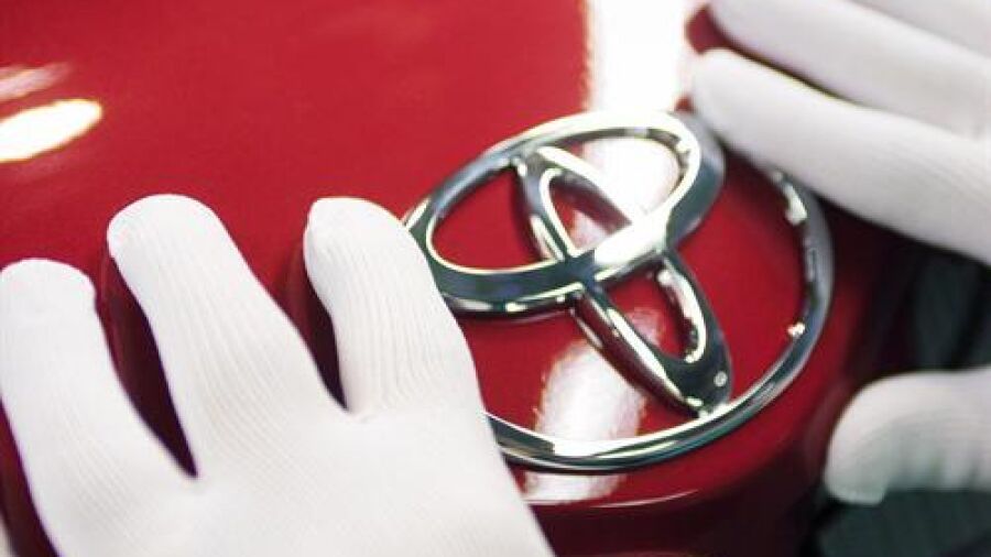 Toyota checkt elektrische raambediening van 33.000 auto’s