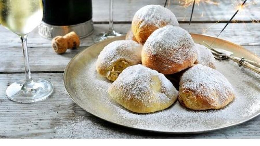 The Philips Chef bakt live Airbollen via Facebook Live uitzending