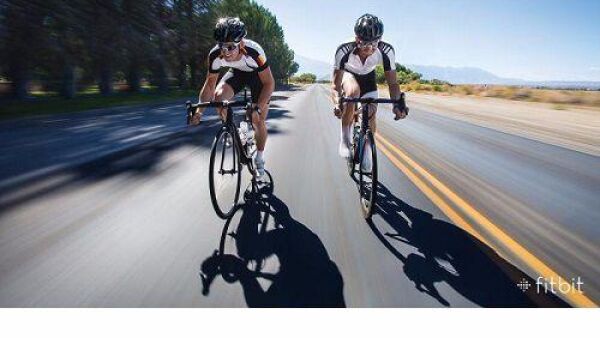 Fitbit lanceert outdoor bike-tracking voor Fitbit Surge