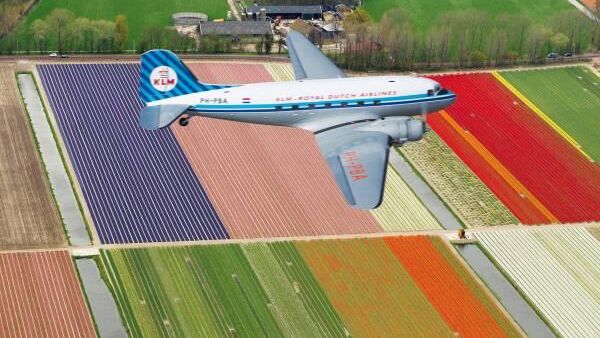 De Keukenhof bewonderen vanuití¢äå? een Dakota!