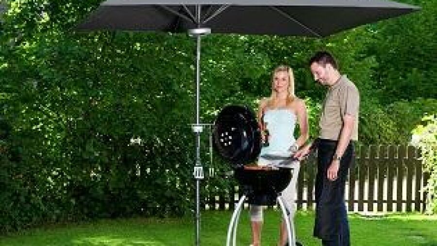 Geen barbecue meer in het water met de Grillmeister Parasol