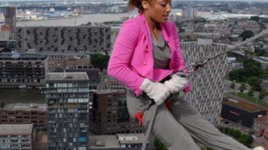 Win: Abseilen van de Euromast