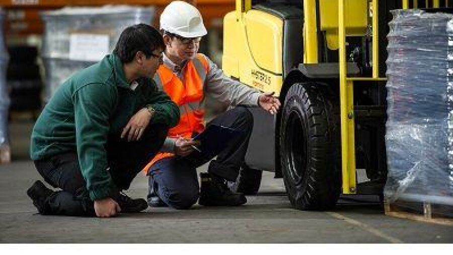 Hyster introduceert  nieuwe Trelleborg Pit Stop Line banden