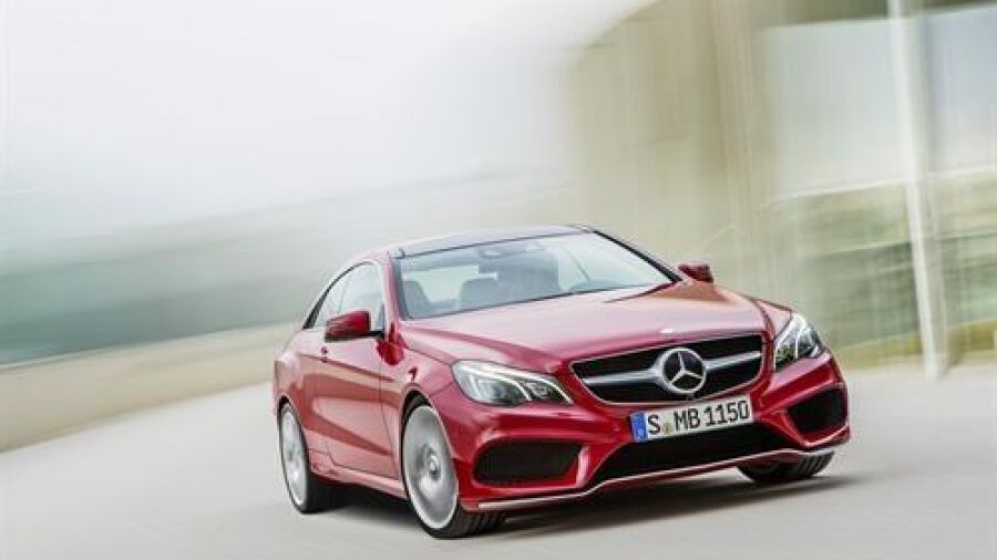 Nieuwe Mercedes-Benz E-klasse coupí© en cabriolet media mei bij de dealer