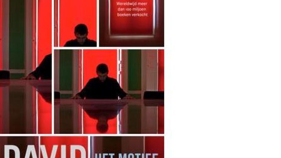 FBI agent Decker ontrafelt een mysterieuze moordzaak in HET MOTIEF