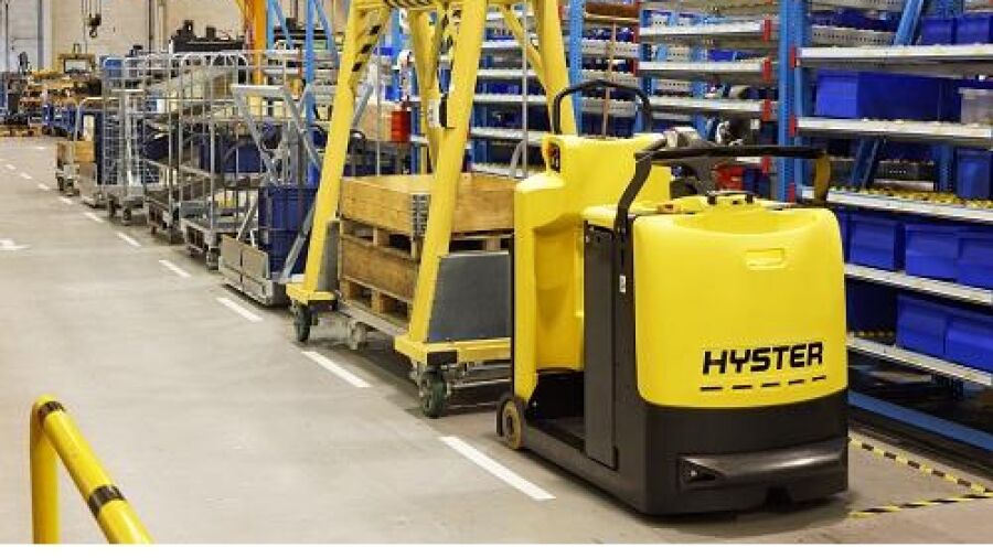 Hyster Tugger Train