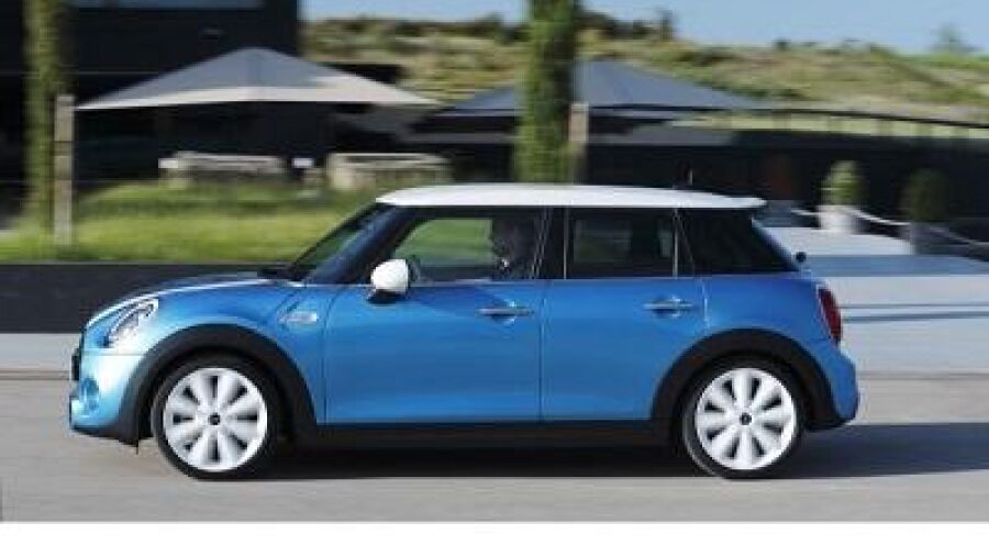 Nieuwe MINI vijfdeurs vanaf í¢äó?å 19.490,-.