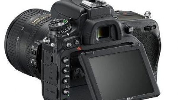 Nikon introduceert een nieuwe FX-formaat krachtpatser: de Nikon D750