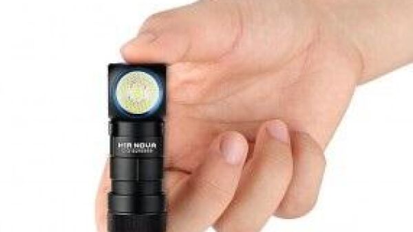 Slim zaklamp en hoofdlamp in een