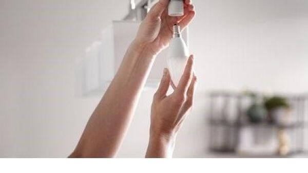 Philips introduceert Hue Candle voor decoratieve armaturen