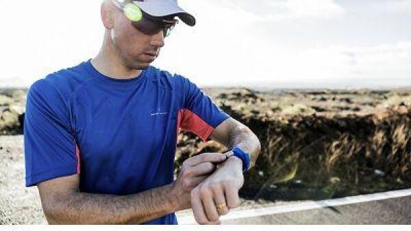 Polar introduceert de Polar V800 met geí¿ntegreerde GPS en activity tracker