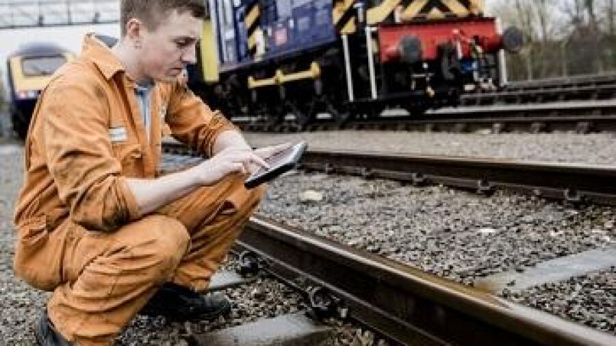 Panasonic ruggedized tablet in zakformaat