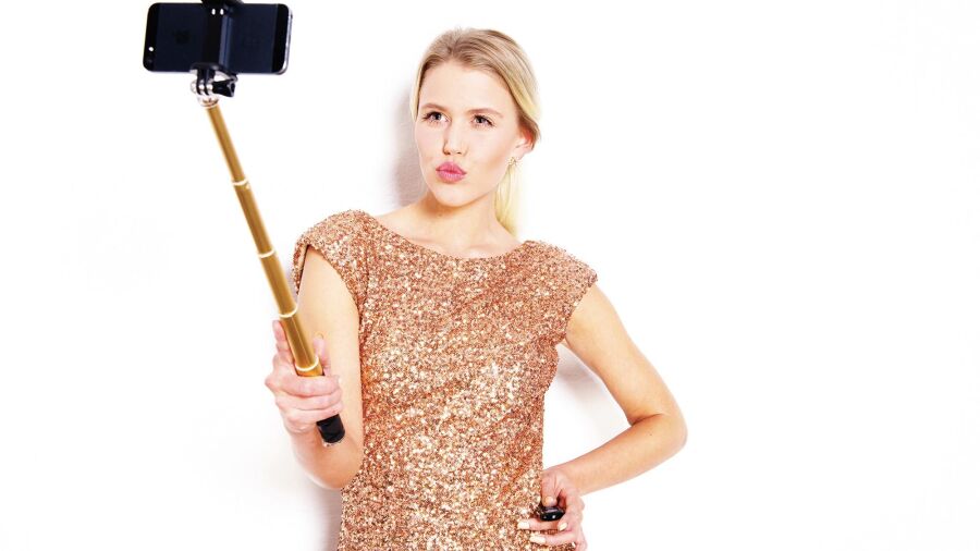Kleurrijk, praktisch en robuust: de nieuwe selfiesticks van Rollei