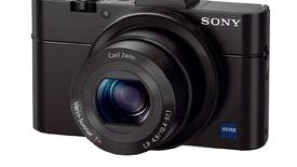 Sony brengt Cyber-shot RX100 II met Wi-Fi/NFC en  kantelbaar lcd-scherm