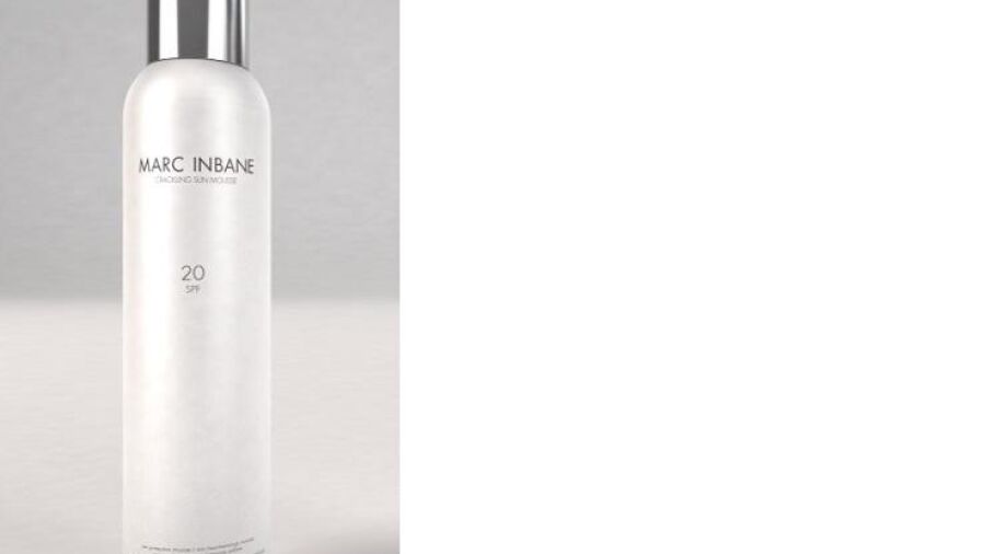 Zon beschermings mousse die verkoelt, beschermt í©n verrast!