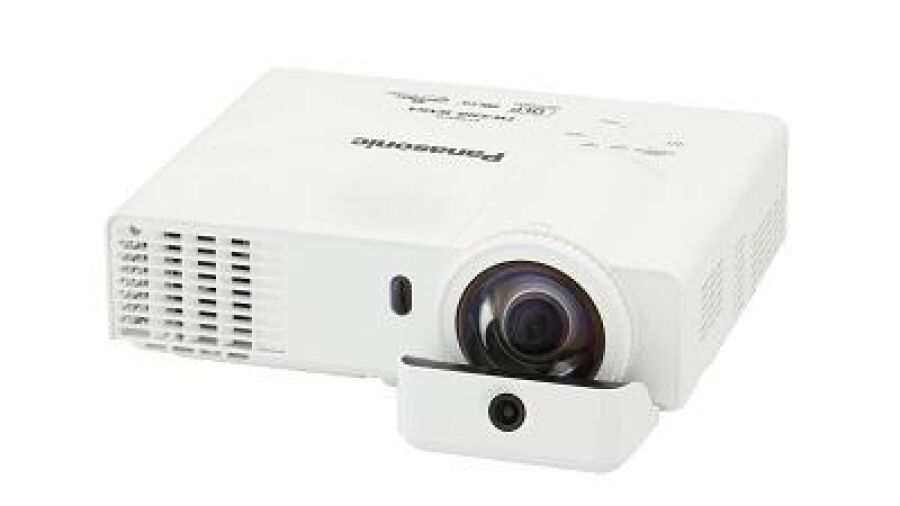 Panasonic lanceert energiezuinige short throw-projectoren