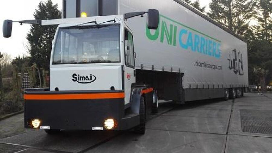 Eerste twee elektrische Simai Terminal trekkers in Nederland