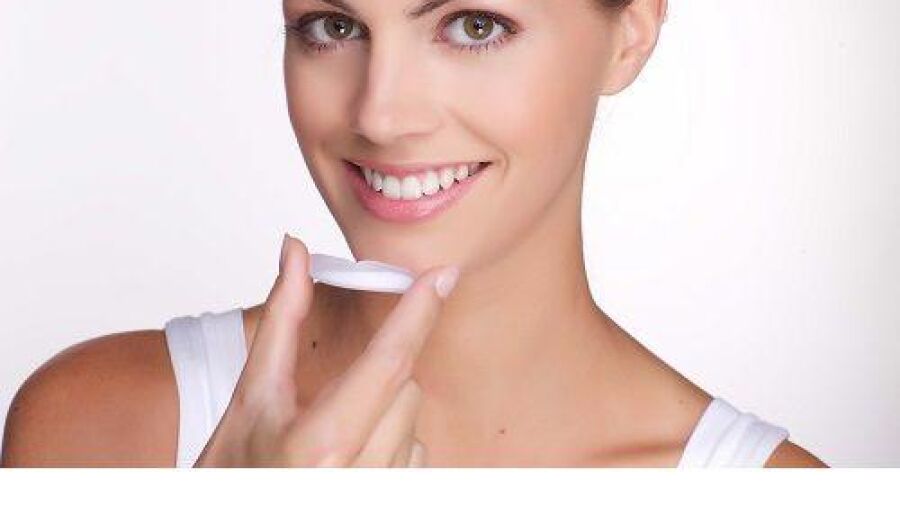 Direct wittere tanden met iWhite Instant