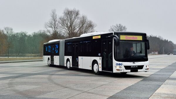 Swingen(d) onderweg: de MAN Lion’s City discobus